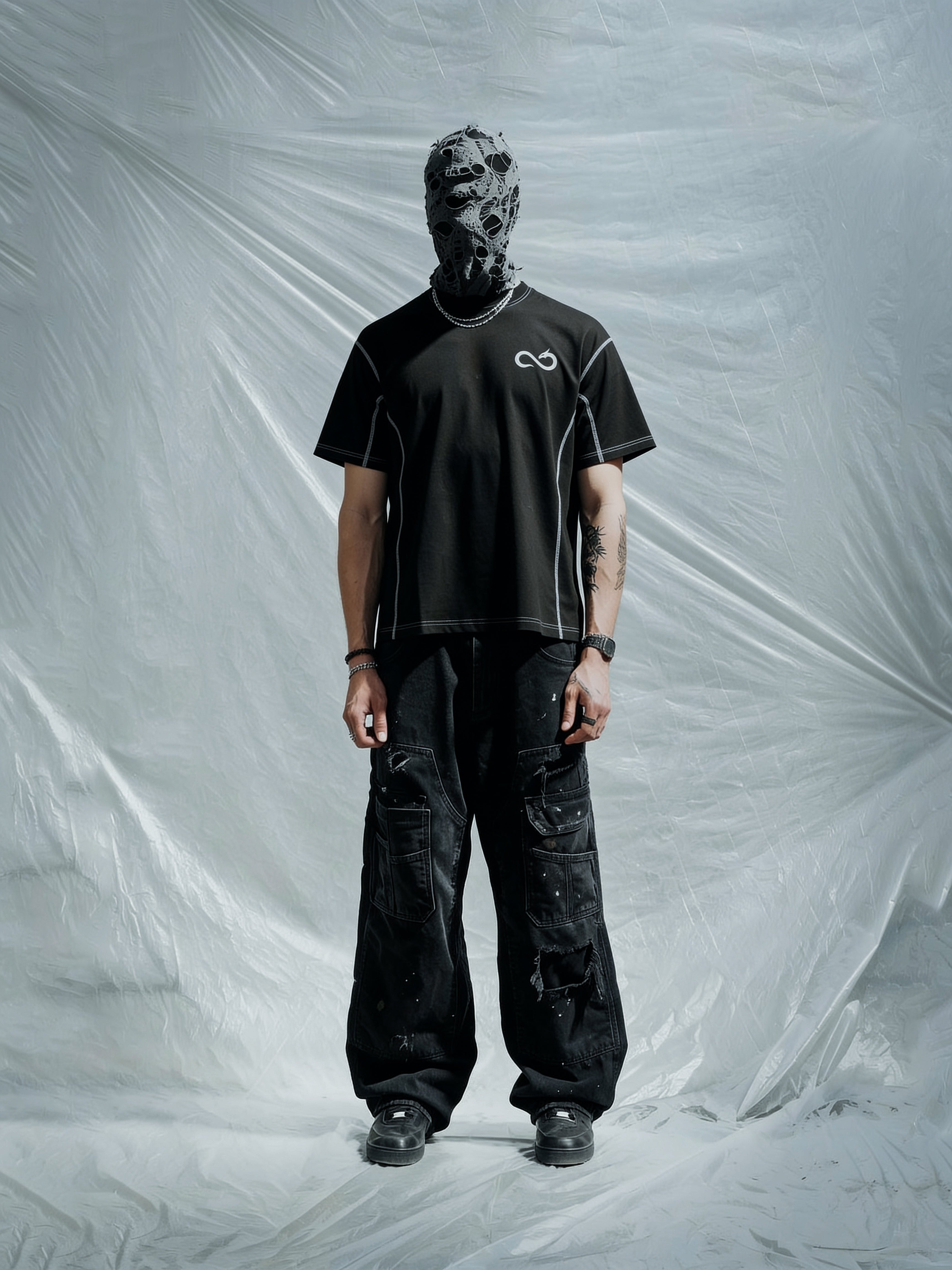 OURO Contrast-Stitched T-Shirt