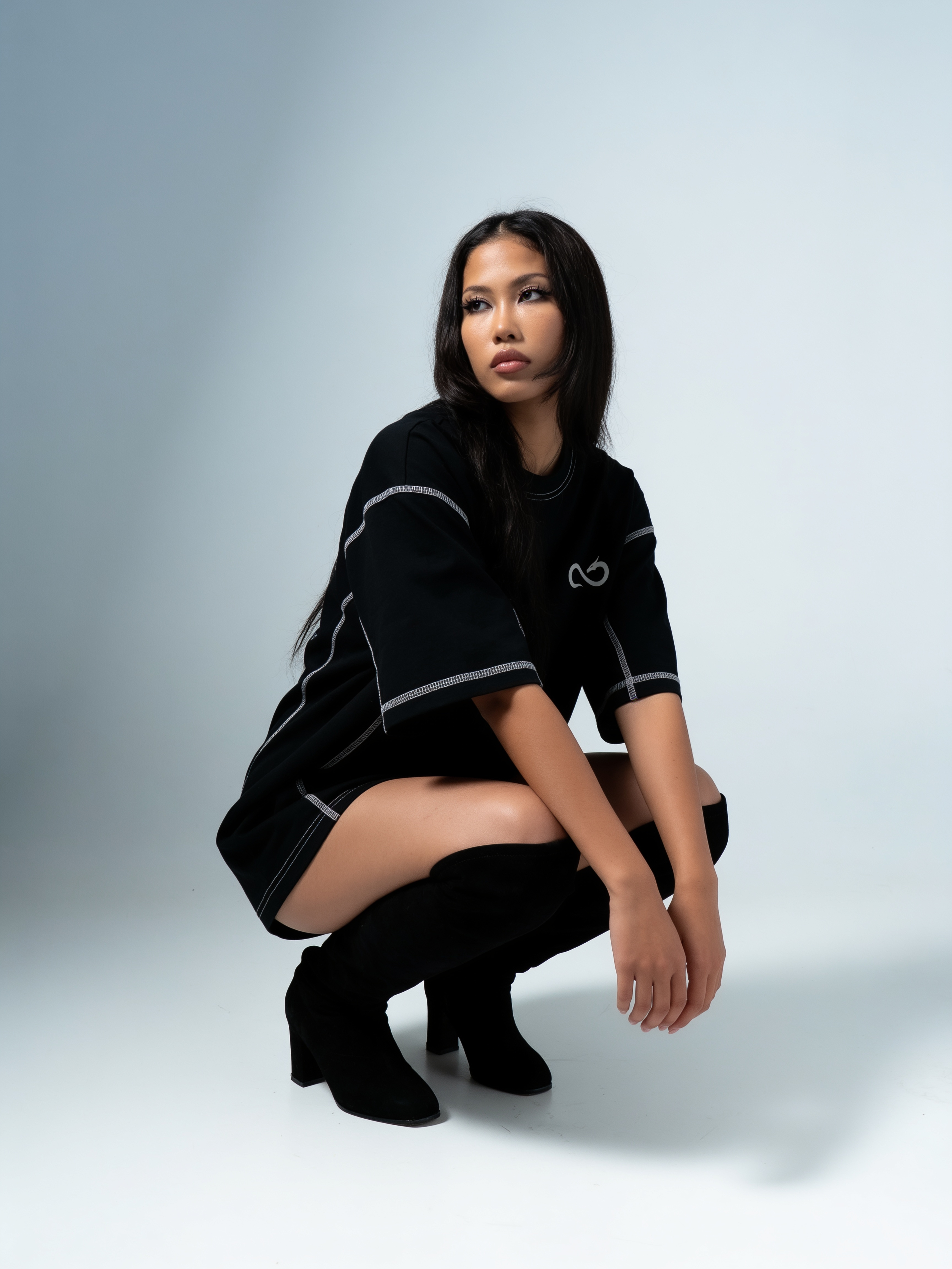 OURO Contrast-Stitched T-Shirt